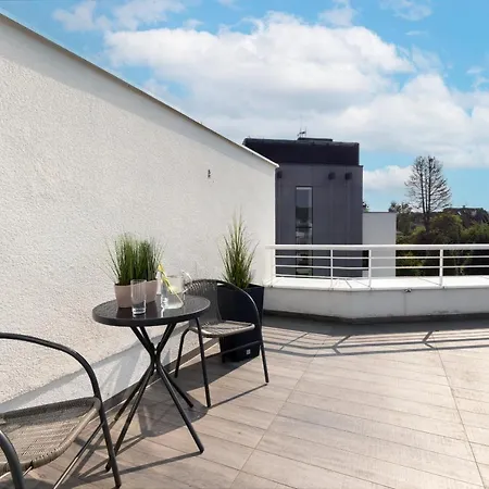 Orlowo Park - Spacious With Winter Garden By Renters Apartment Gdynia