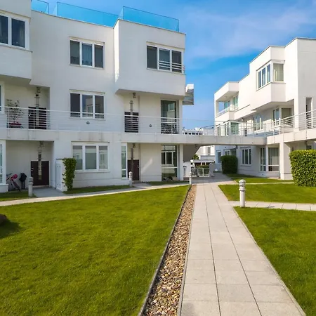 Lejlighed Orlowo Park - Spacious With Winter Garden By Renters Gdynia
