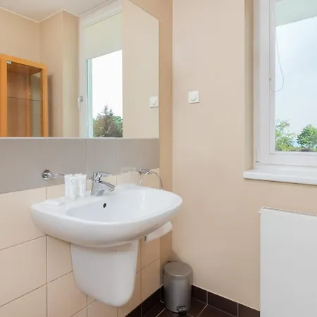 Orlowo Park - Spacious With Winter Garden By Renters Lejlighed *