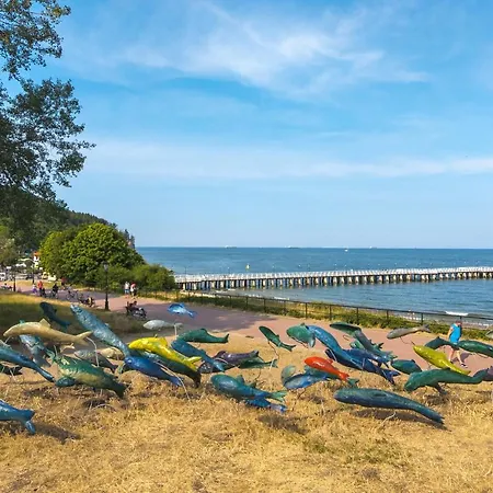 Orlowo Park - Spacious With Winter Garden By Renters Apartment