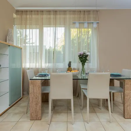 Orlowo Park - Spacious With Winter Garden By Renters Apartment