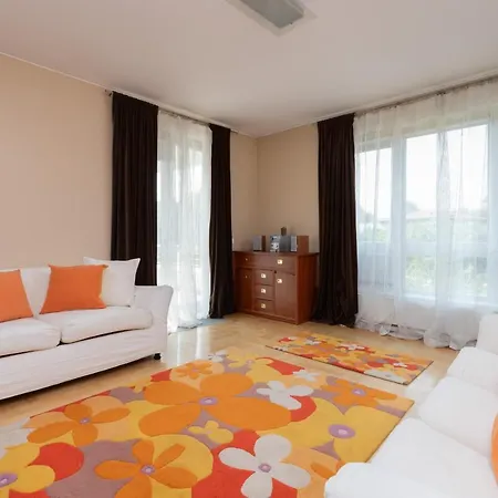 Lejlighed Orlowo Park - Spacious With Winter Garden By Renters *