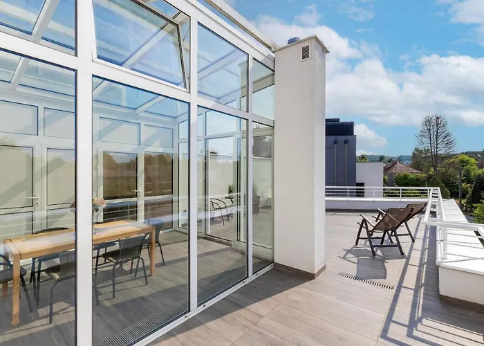 Orlowo Park - Spacious With Winter Garden By Renters דירה *