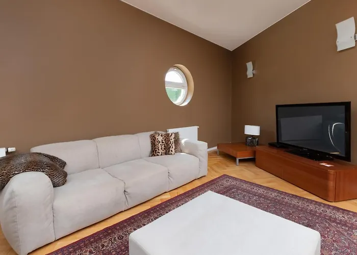 Orlowo Park - Spacious With Winter Garden By Renters גדינייה