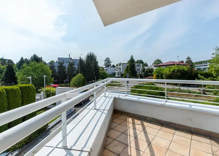 Orlowo Park - Spacious With Winter Garden By Renters דירה